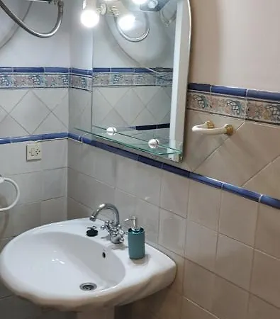 Apartamento En Triana Junto Al Puente Daire